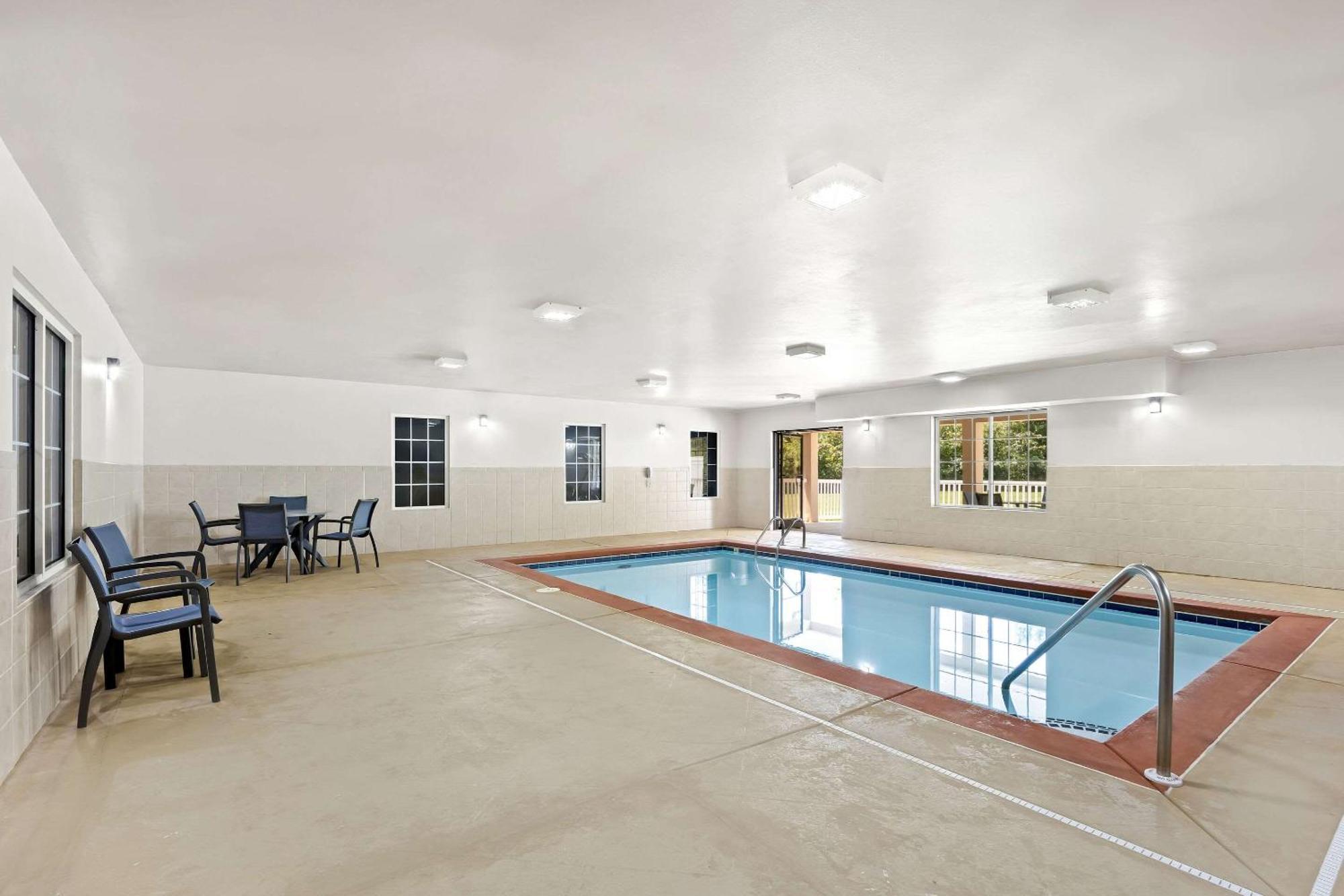 Comfort Inn & Suites High Point - アーチデール エクステリア 写真
